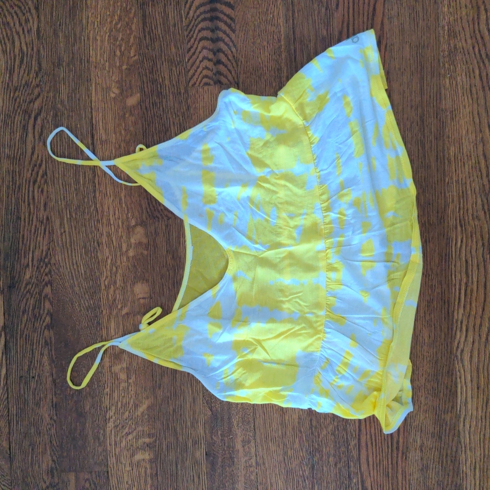 Lightweight spaghetti strap tank top